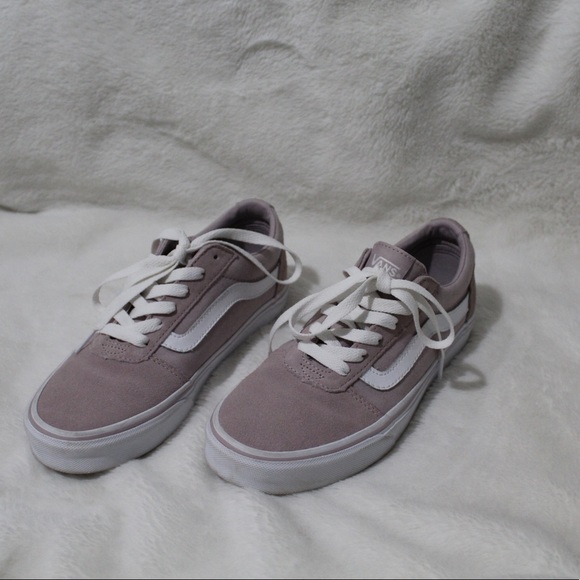 Women’s Vans - Picture 1 of 3